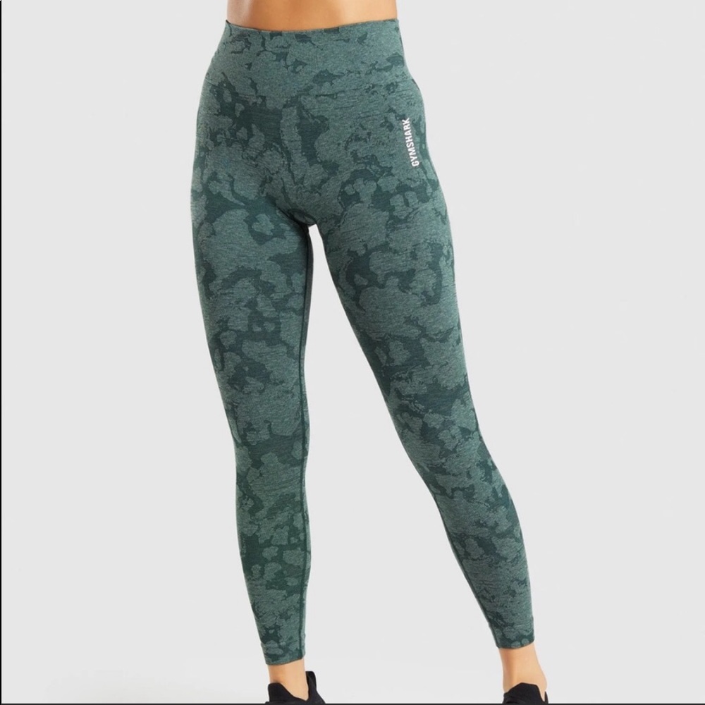 Gymshark Adapt Camo Obsidian Green NWOT